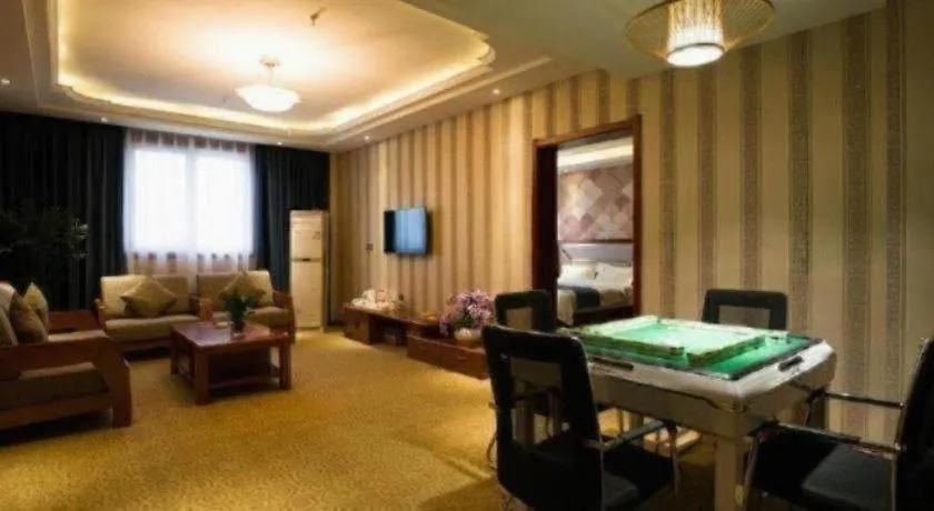 Pai Hotel-Luoyang Dingding Bei Road Hongjin Logistics International Peony Garden Лоян