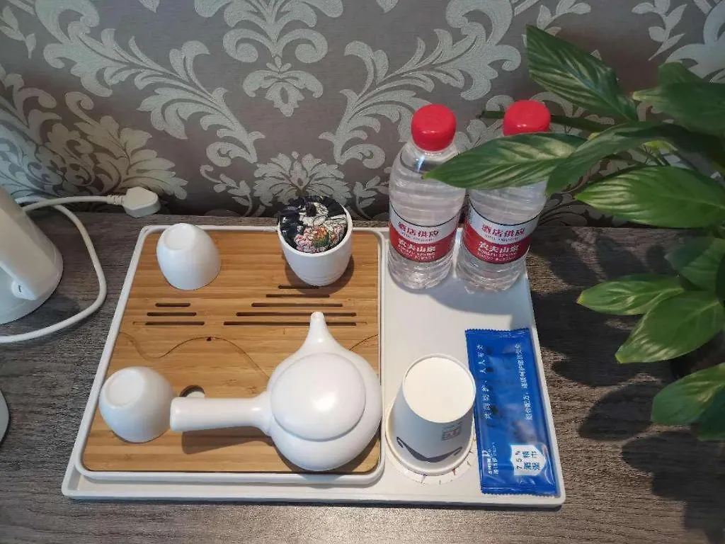 Pai Hotel-Luoyang Dingding Bei Road Hongjin Logistics International Peony Garden Отель