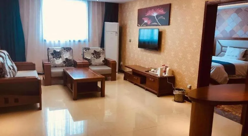 Pai Hotel-Luoyang Dingding Bei Road Hongjin Logistics International Peony Garden 2*, Лоян