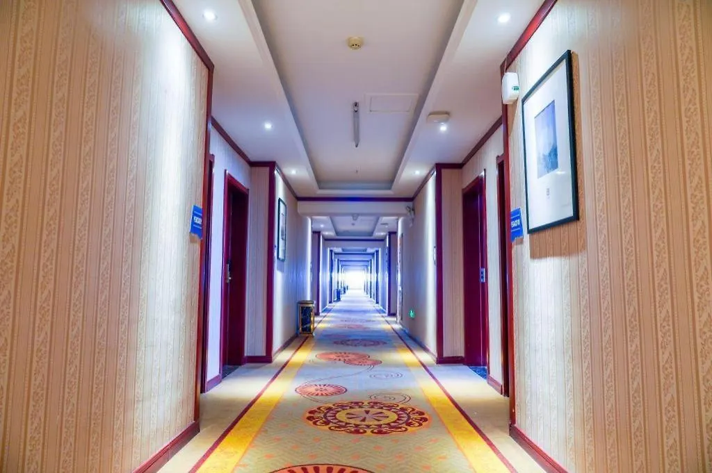 Pai Hotel-Luoyang Dingding Bei Road Hongjin Logistics International Peony Garden Отель